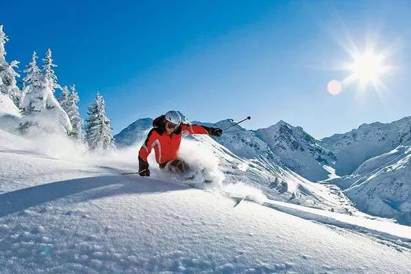 亞布力滑雪場(chǎng)在哪里 滑雪場(chǎng)開到幾月