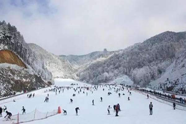 2021杭州大明山萬(wàn)松嶺滑雪場(chǎng)閉園公告