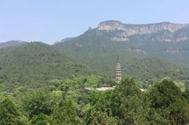 濟南靈巖寺一日游攻略