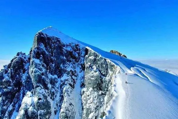 哈巴雪山登山攻略 哈巴雪山最佳登山時(shí)間