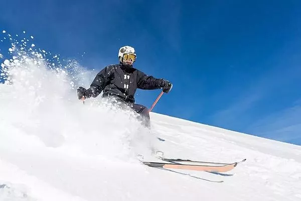 神農(nóng)架國(guó)際滑雪場(chǎng)自駕游攻略